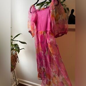 Fuscia puffy sleeves dress
